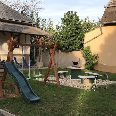 Tisza-Kert Apartmanok Tiszafüred Buitenkant foto