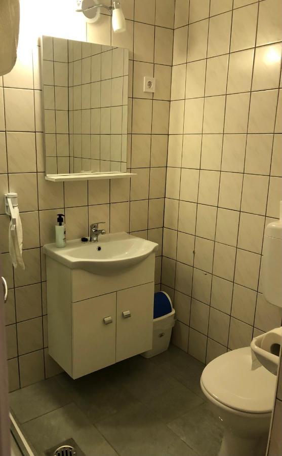 Tisza-Kert Apartmanok Tiszafüred Buitenkant foto