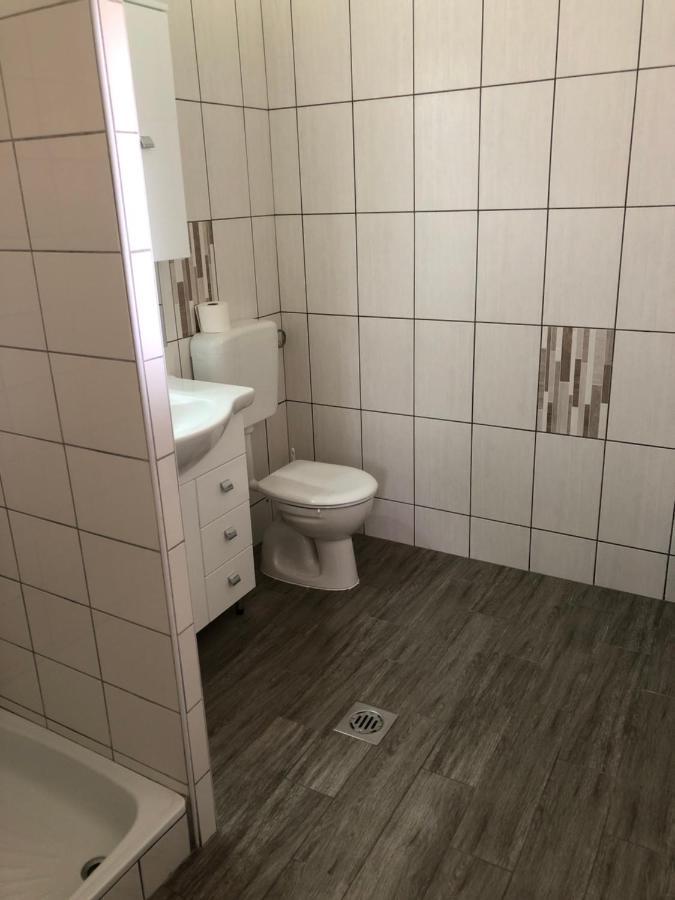 Tisza-Kert Apartmanok Tiszafüred Buitenkant foto