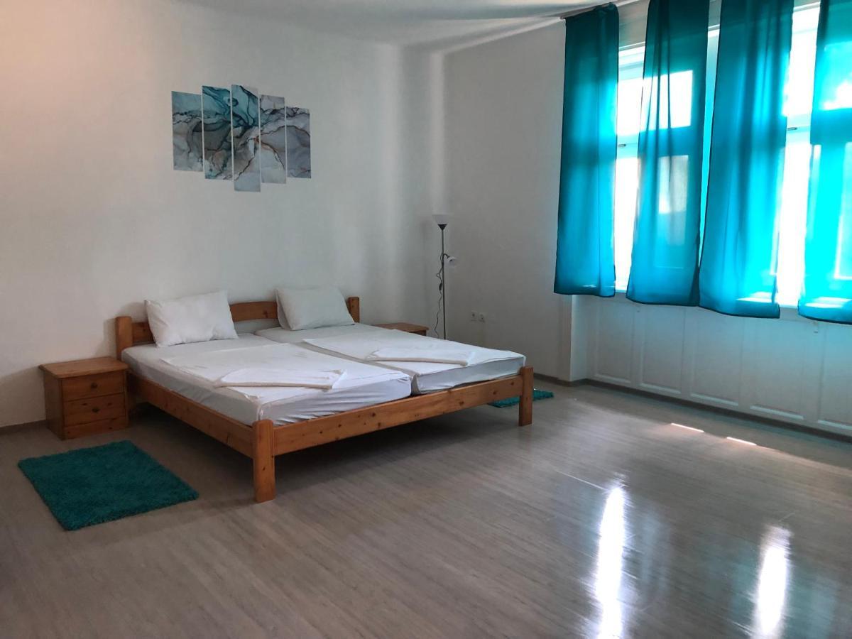 Tisza-Kert Apartmanok Tiszafüred Buitenkant foto