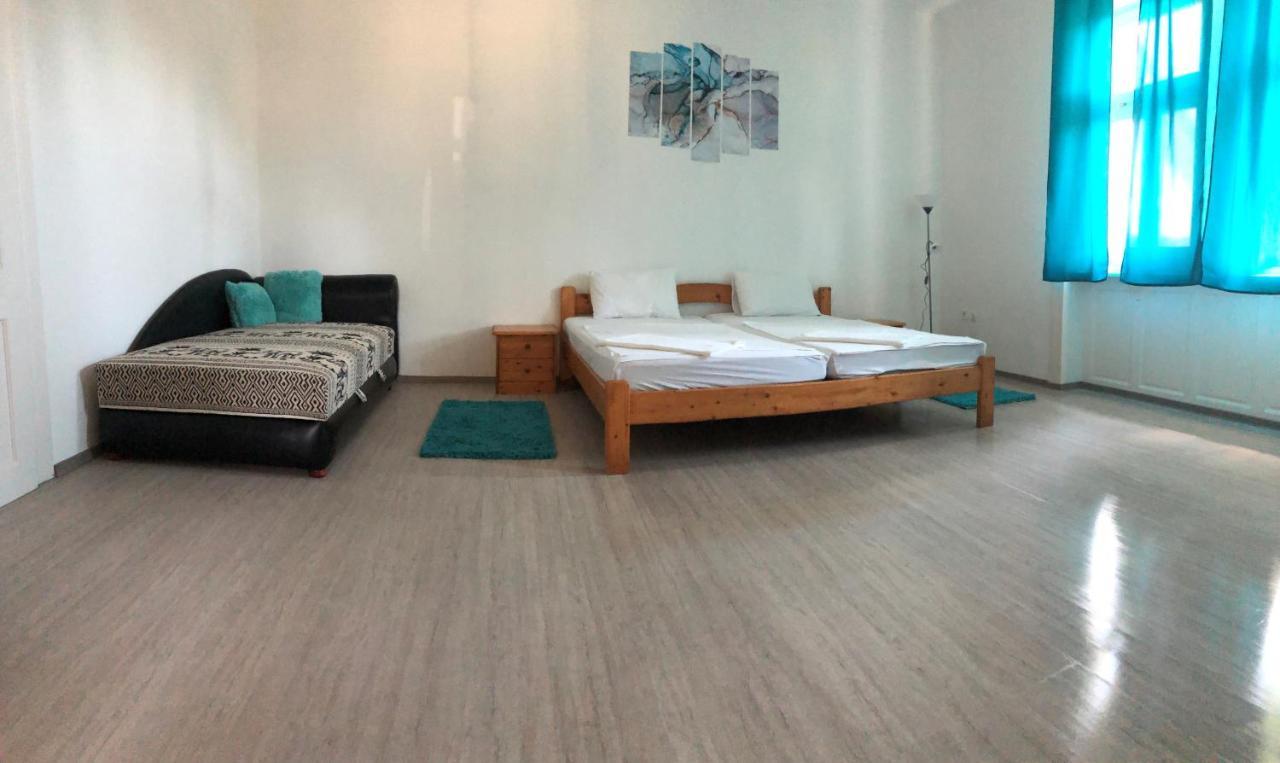 Tisza-Kert Apartmanok Tiszafüred Buitenkant foto